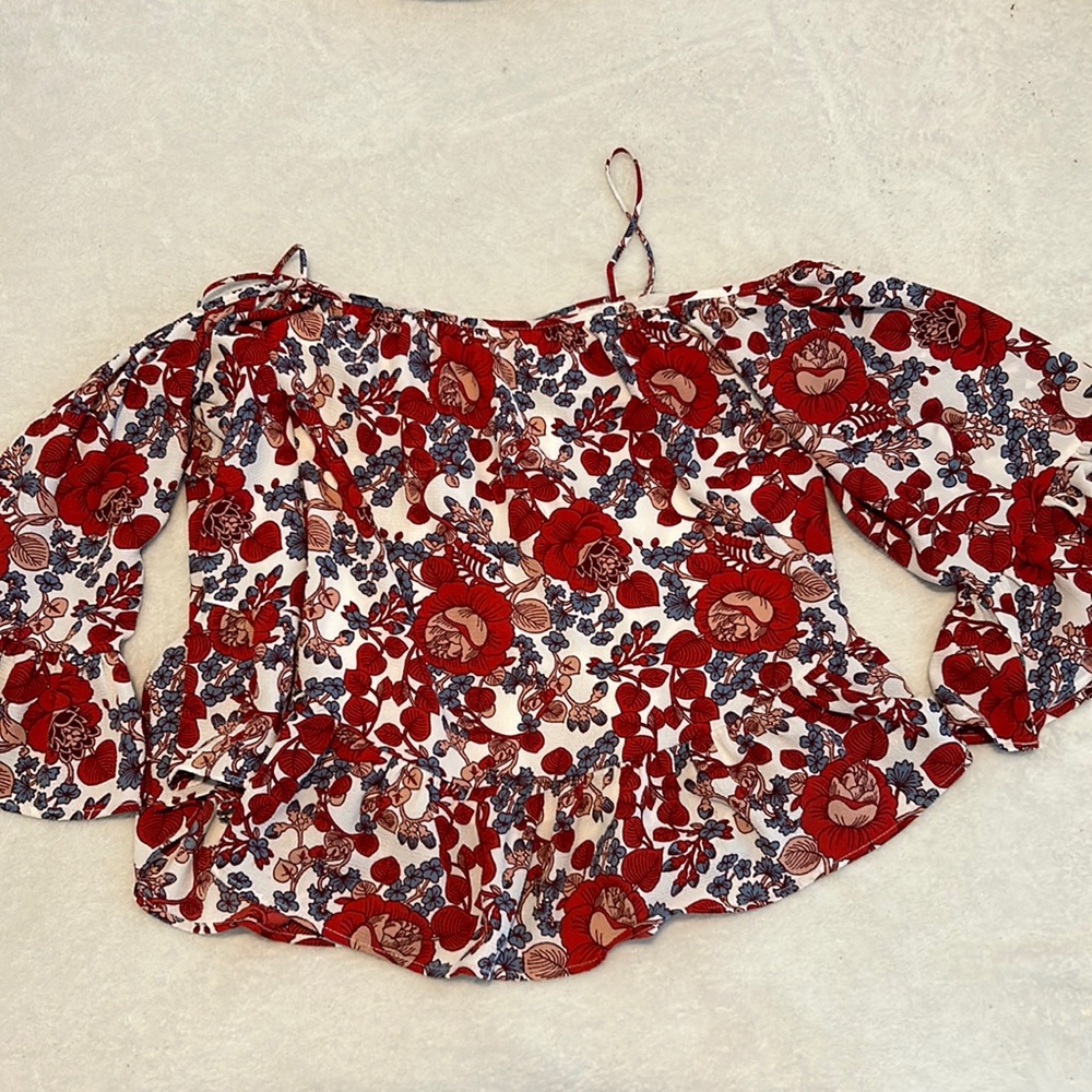 “Flower Frill Top”